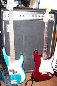Ampeg G-410 with guitars