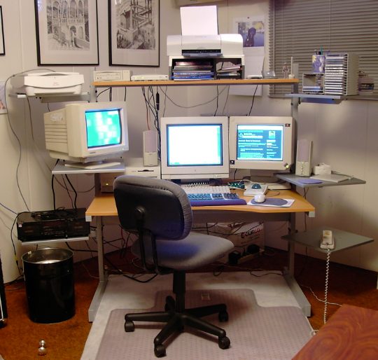 Jerker computer table - click for full 275 K image